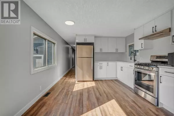 Airdrie, AB T4A1R9,237 Big Hill Circle SE