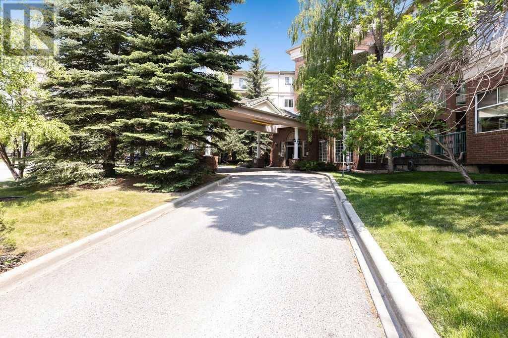 310, 200 Lincoln Way SW, Calgary, AB T3E7G7