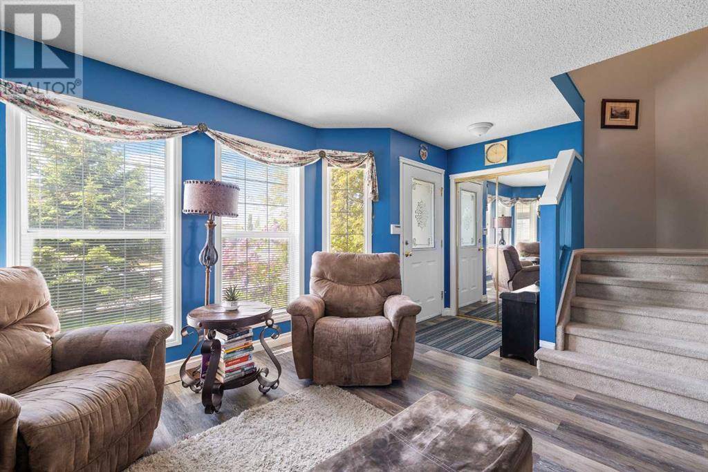 Calgary, AB T3G5A8,135 Citadel Acres Close NW
