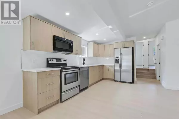 Calgary, AB T2V0P1,639 69 Avenue SW