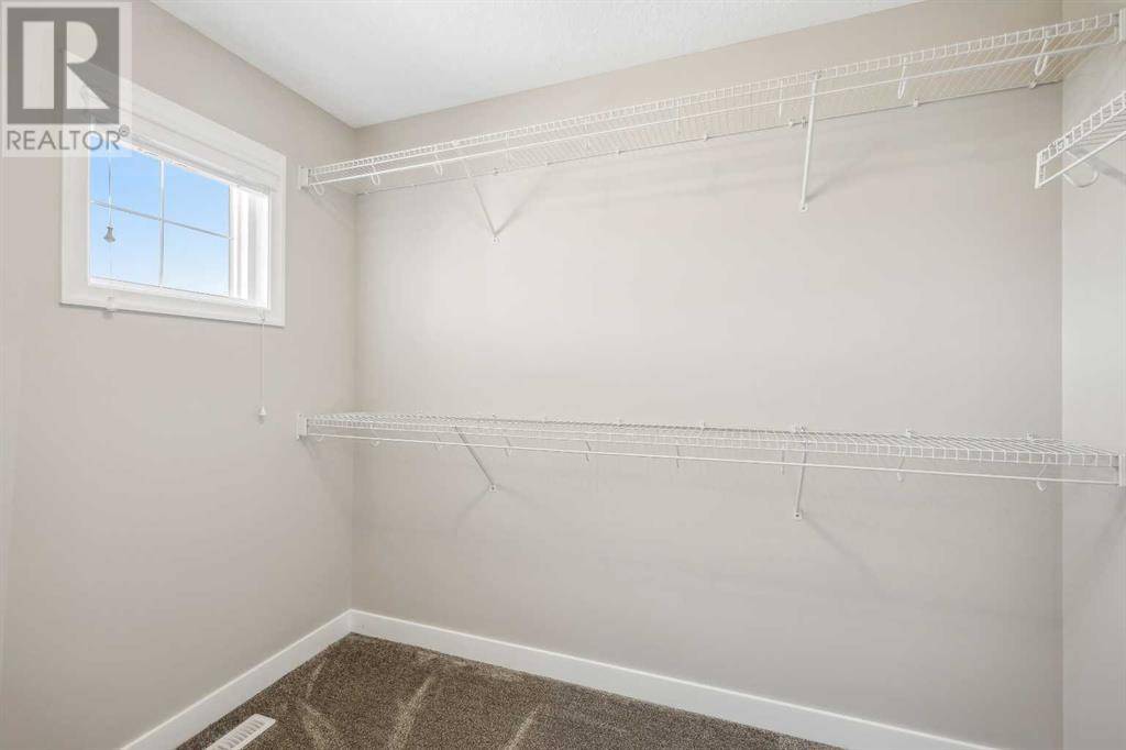 Calgary, AB T3M2R6,37 Masters Street SE