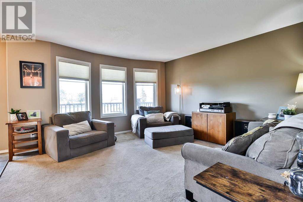 Lethbridge, AB T1K7X4,70 Riverstone Boulevard W