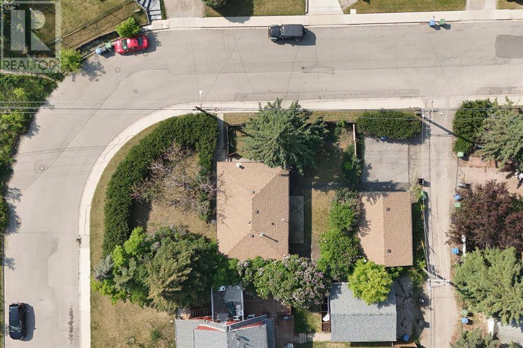 Calgary, AB T3B2S7,7840 Bowcliffe Crescent NW