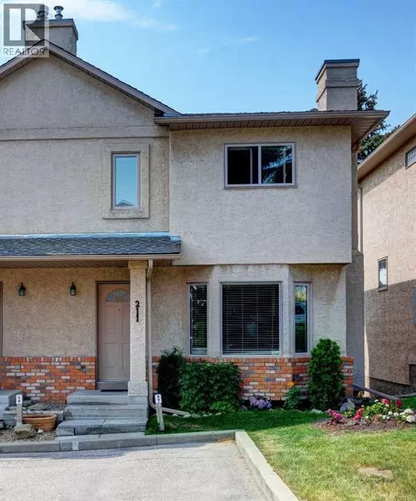 Calgary, AB T3H3H2,211 Christie Park Mews SW