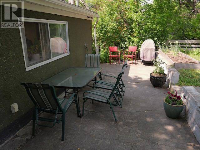 Calgary, AB T2G2Z7,1110 8 Street SE