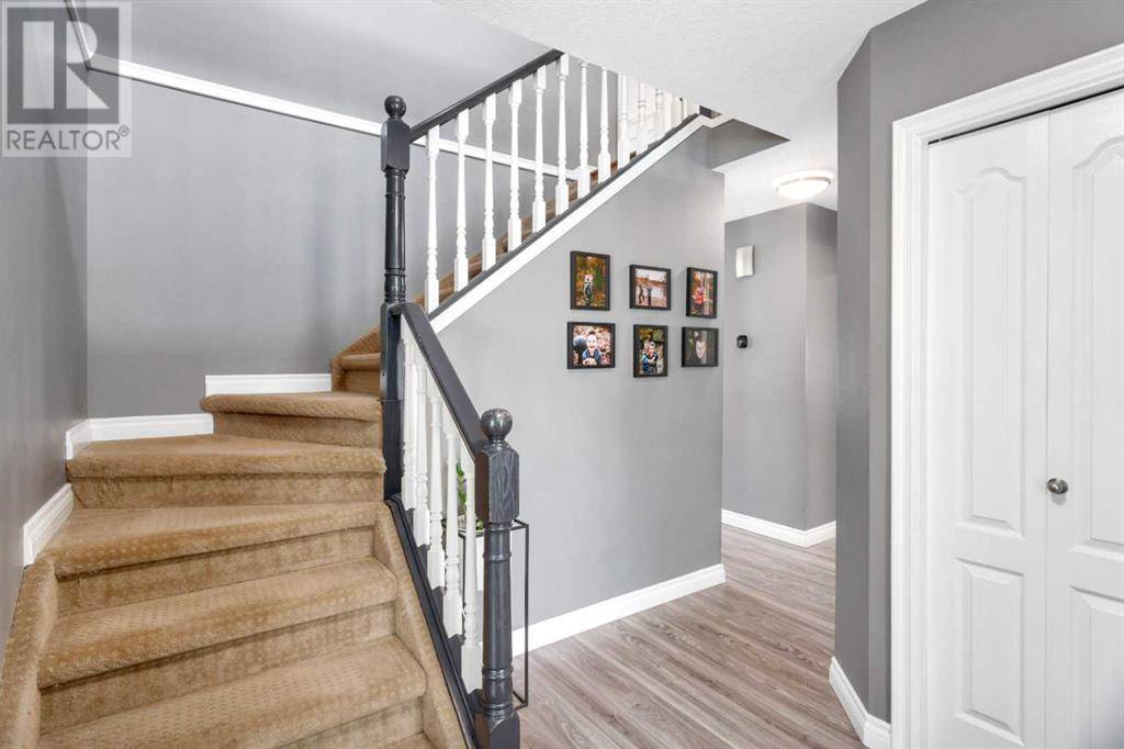 Red Deer, AB T4R2K6,116 Armitage Close