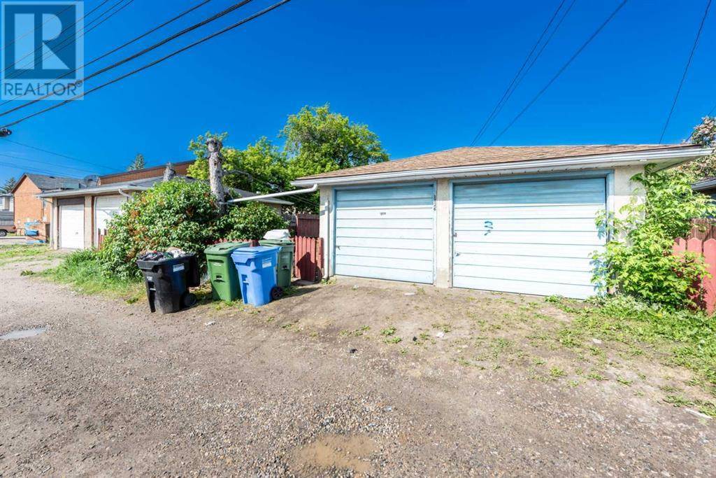 Calgary, AB T2B0Z3,1826 38 Street SE