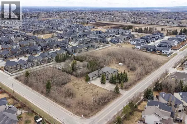 Calgary, AB T3H4C3,1010 77 Street SW