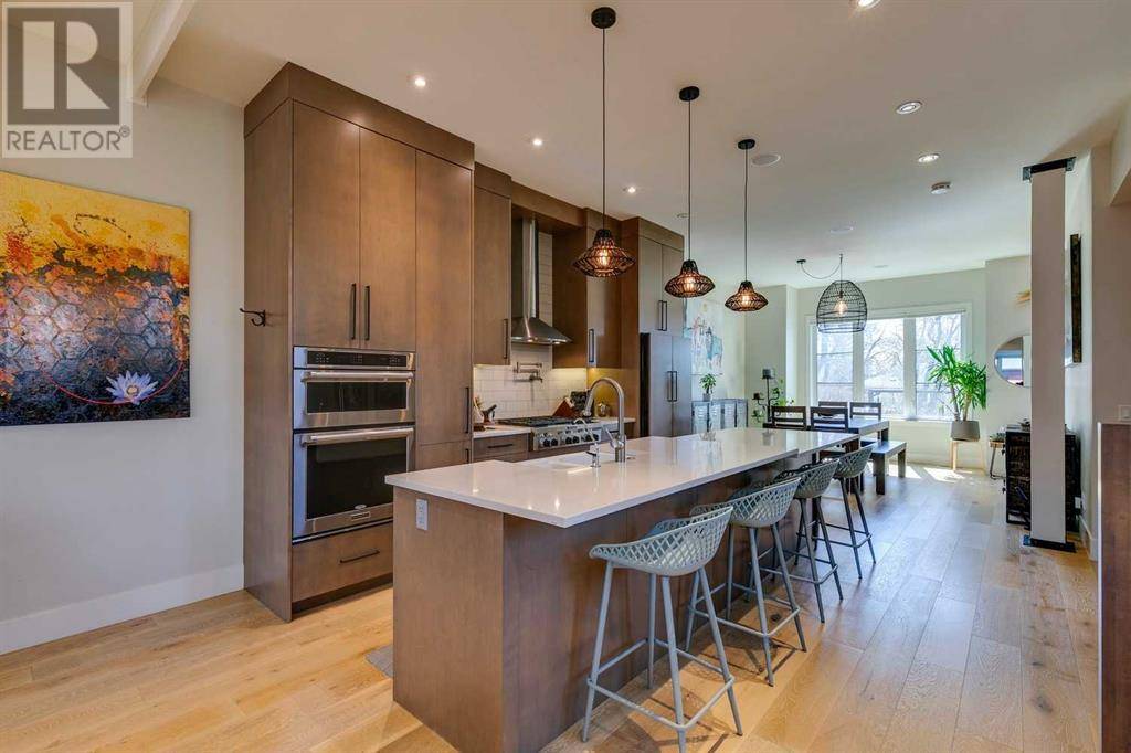 Calgary, AB T2T1T8,2448 31 Avenue SW