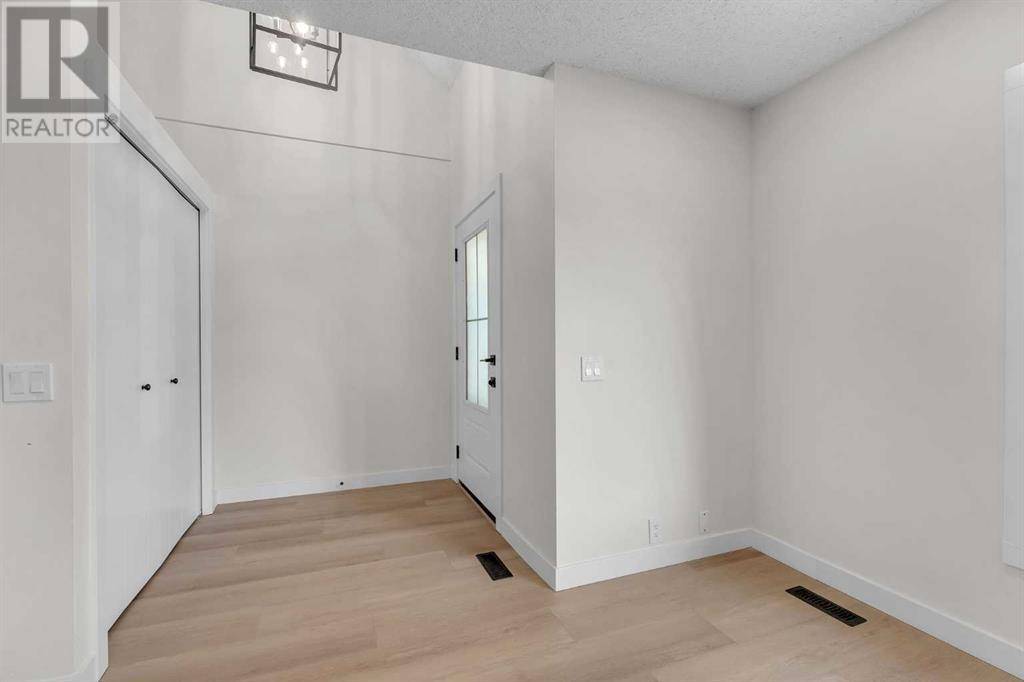 Calgary, AB T2A6L3,224 Abinger Crescent NE