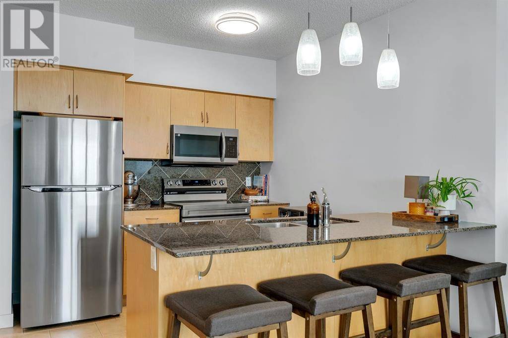 Calgary, AB T2V2W3,606, 8880 Horton Road SW