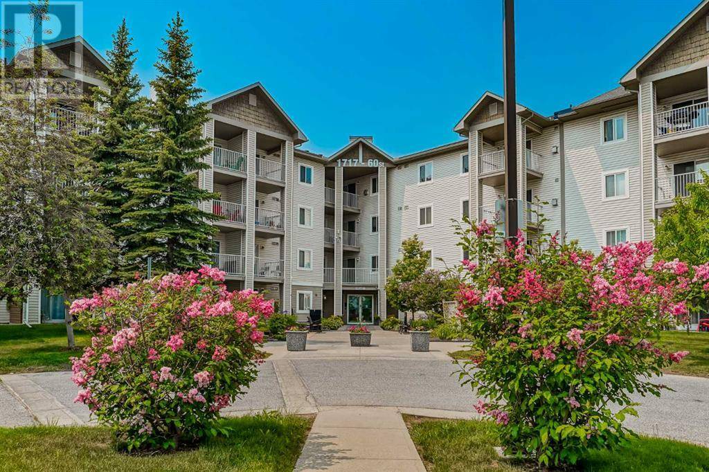 205, 1717 60 Street SE, Calgary, AB T2A7Y7