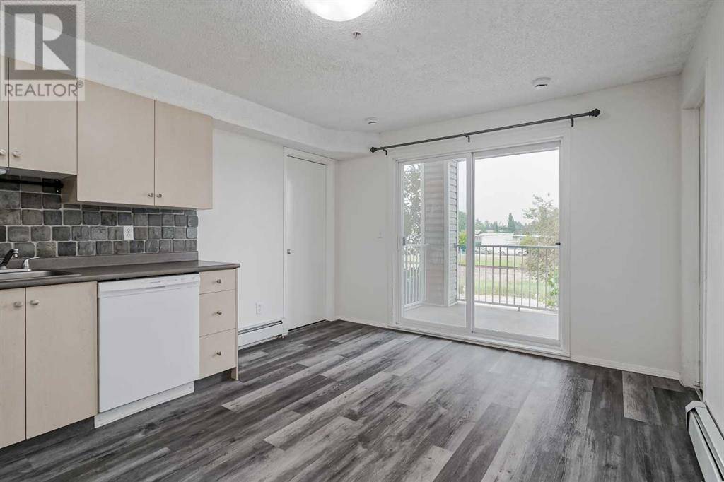 Calgary, AB T2A7Y7,205, 1717 60 Street SE