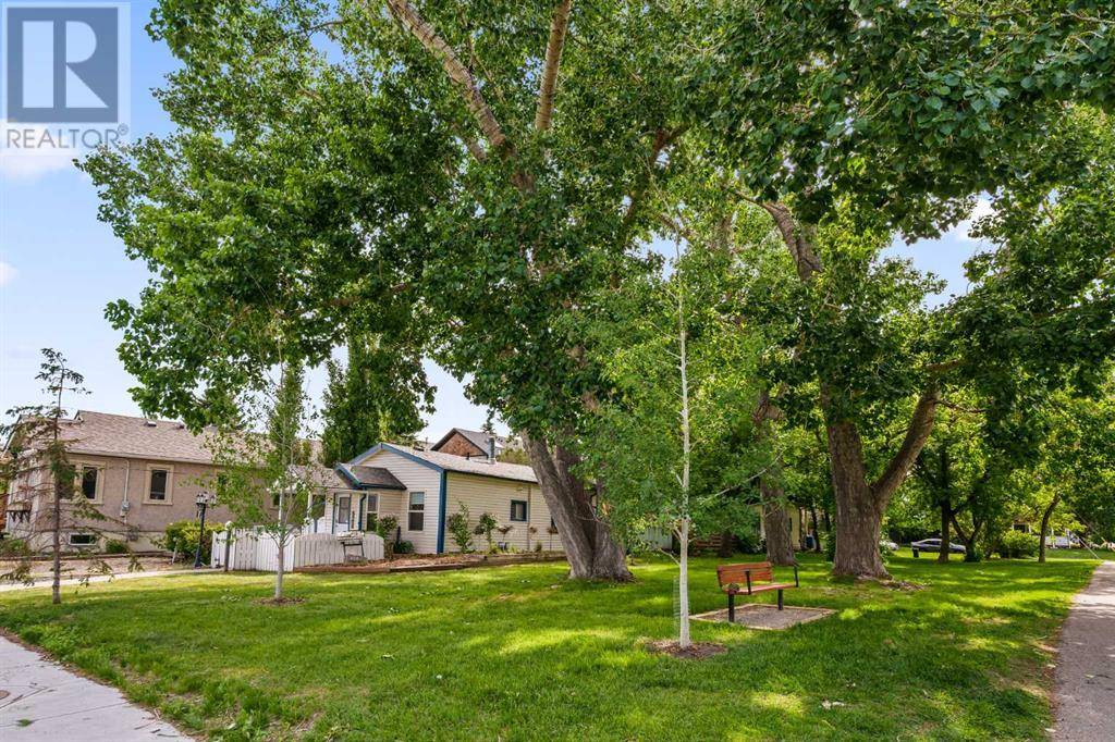 703 14A Street SE, Calgary, AB T2G3K7