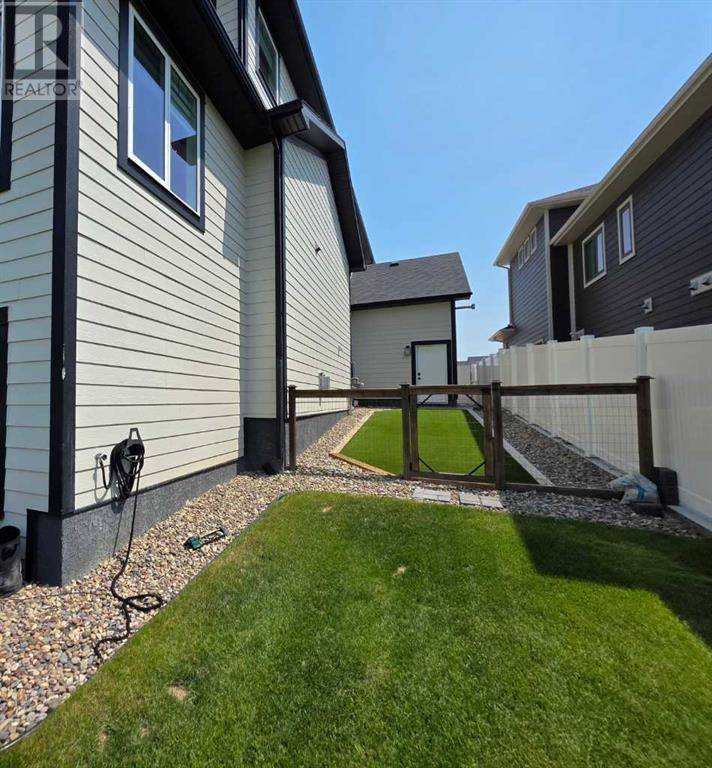 Taber, AB T1G0E2,5312 43 Street