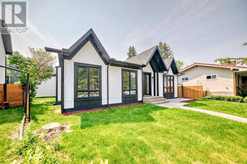 Calgary, AB T3A0J7,4211 Vandyke Place NW