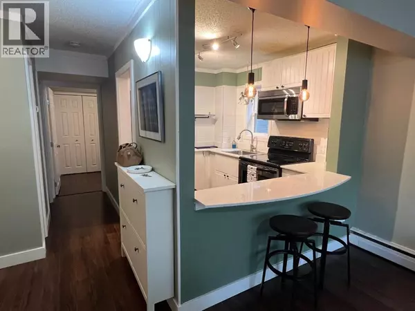 Calgary, AB T2T3N1,203, 1717 12 Street SW