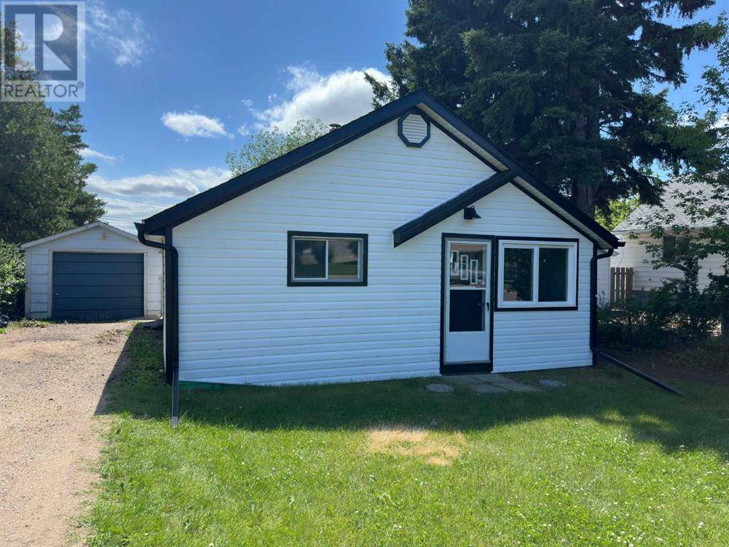 1021 16 TH Avenue, Wainwright, AB T9W1K3