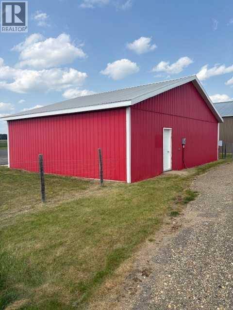 Lot 4 Fairview Airport Hangar, Fairview, AB T0H1L0