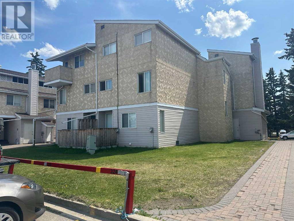 Grande Prairie, AB T8V5W4,302, 9736 82 Avenue