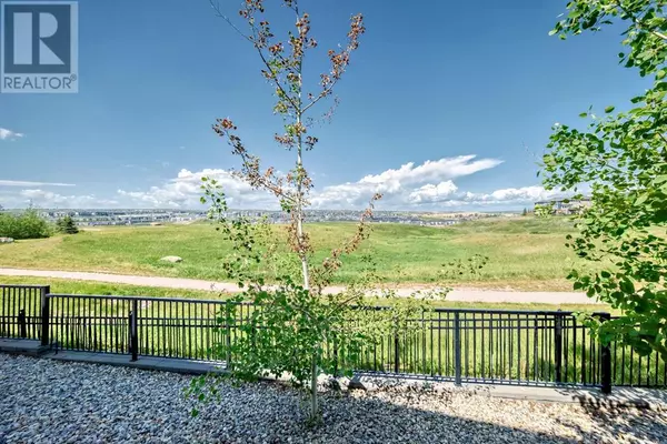 Calgary, AB T3P0N7,905 Evansridge Park NW