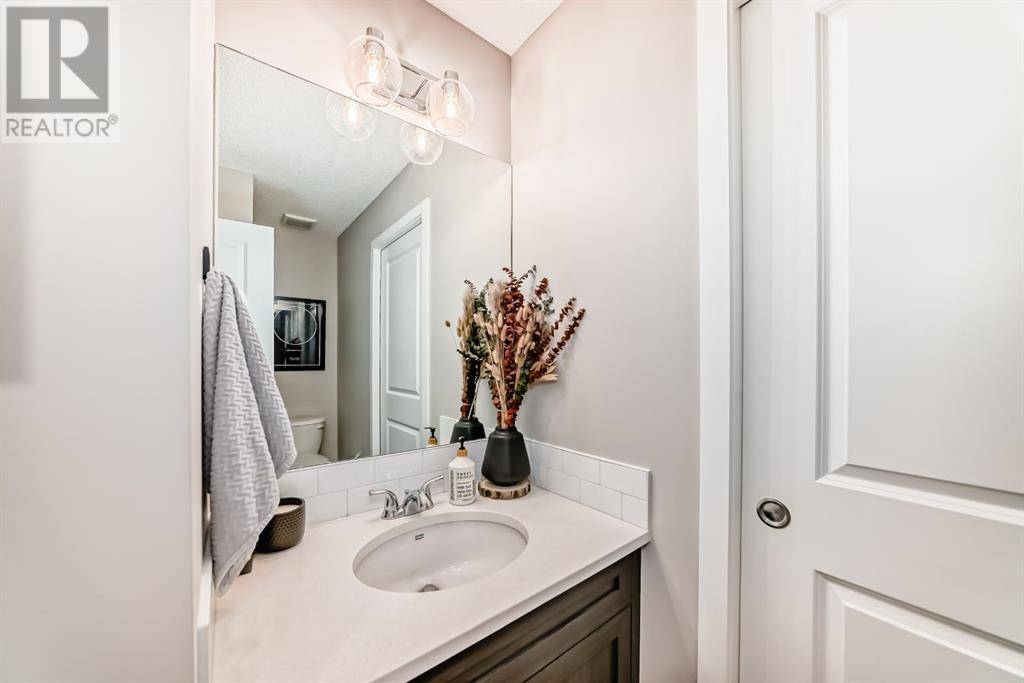 Cochrane, AB T4C2M2,1203, 250 Fireside View