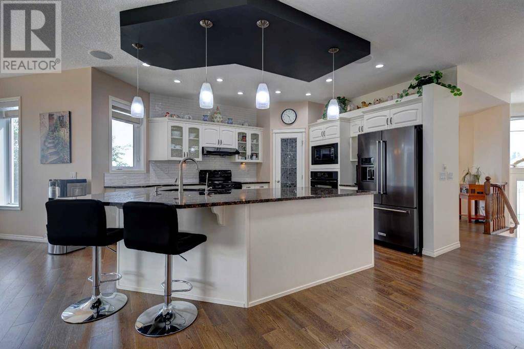 Calgary, AB T3M0E7,2 Cranridge Heights SE