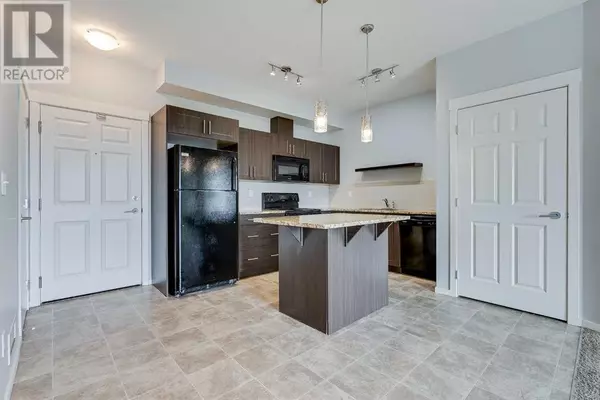 Calgary, AB T2Z5C9,1405, 99 Copperstone Park SE