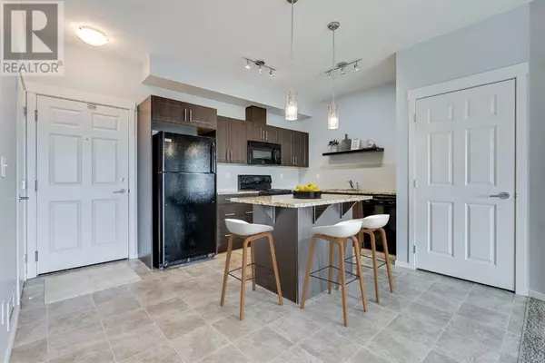 Calgary, AB T2Z5C9,1405, 99 Copperstone Park SE