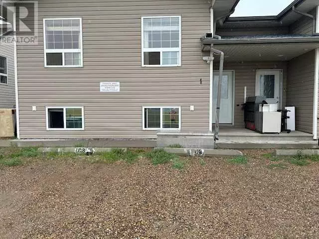 1C, 104 Upland Trail W, Brooks, AB T1R1L6