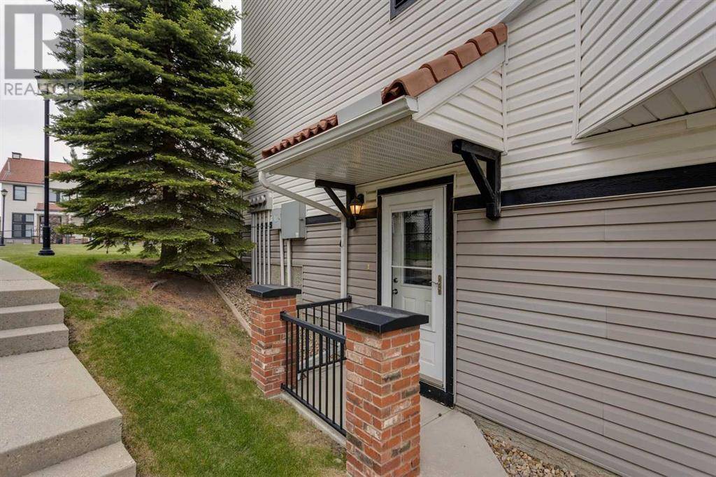Calgary, AB T3G6B4,36 Royal Oak Lane NW