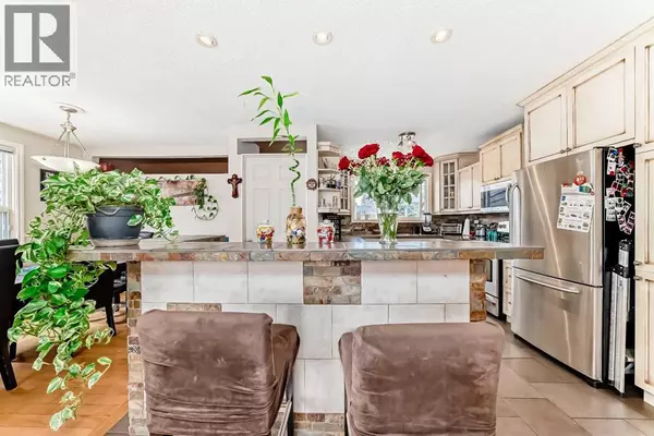 Calgary, AB T3C2W8,53 Wakefield Drive SW