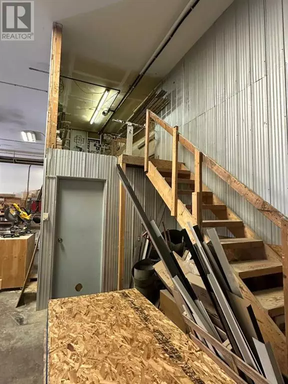 Taber, AB T1G2C1,6002 60 Avenue