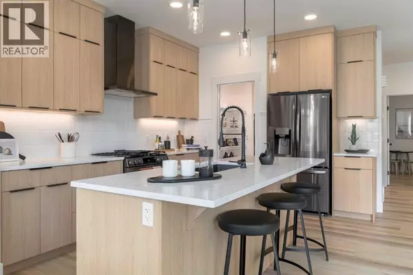 Okotoks, AB T1S5X8,21 Snowberry Lane