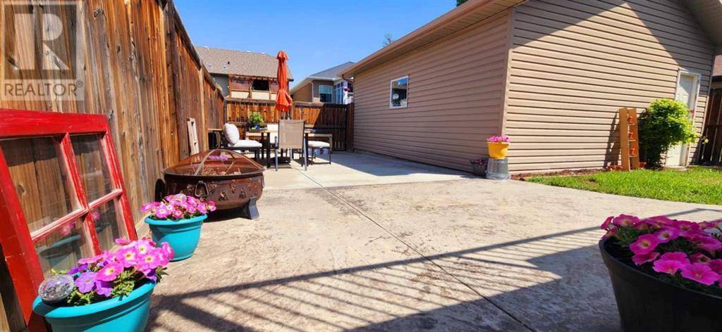 Lethbridge, AB T1K5P1,273 Couleesprings Terrace S