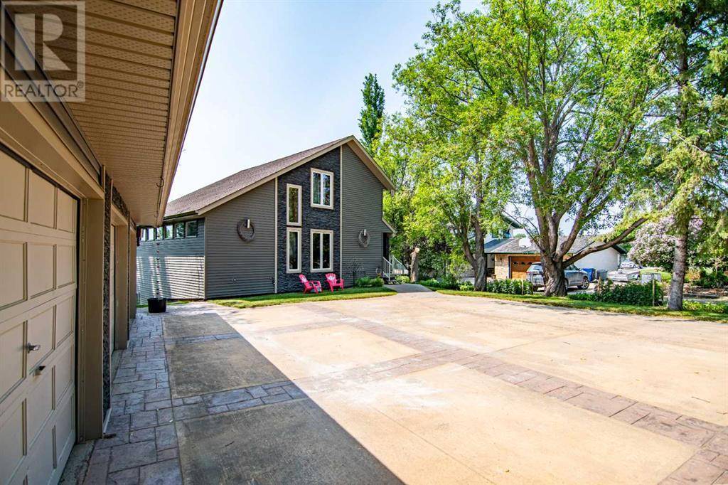 Rocky Mountain House, AB T4T1G3,5712 60 Street