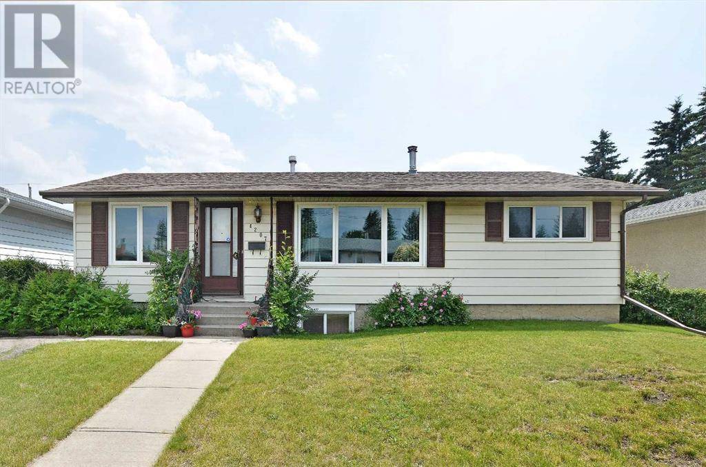 4207 Maryvale Drive NE, Calgary, AB T2A2S9