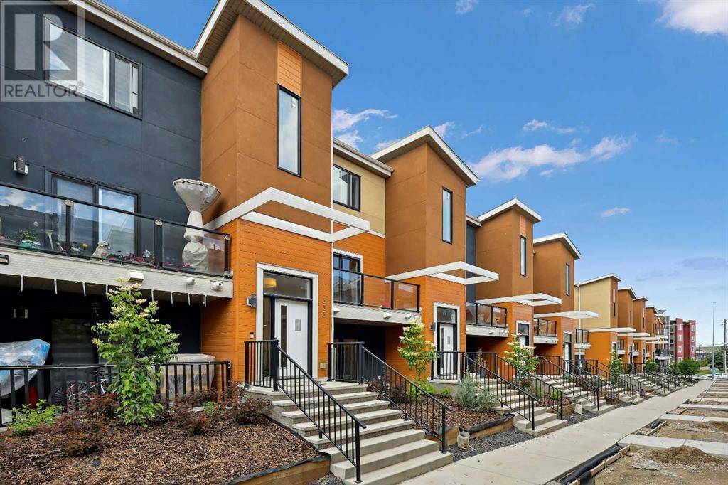 Calgary, AB T3J1J1,333 Sage Hill Circle NW