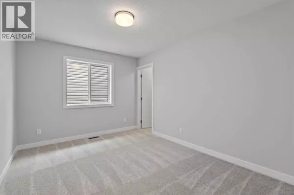 Airdrie, AB T4B5H9,1309 South Point Parade SW