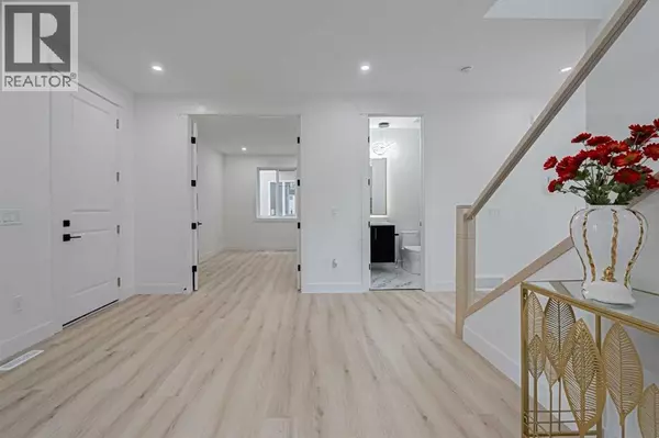 Calgary, AB T3J0Z2,137 Saddlecrest Circle NE