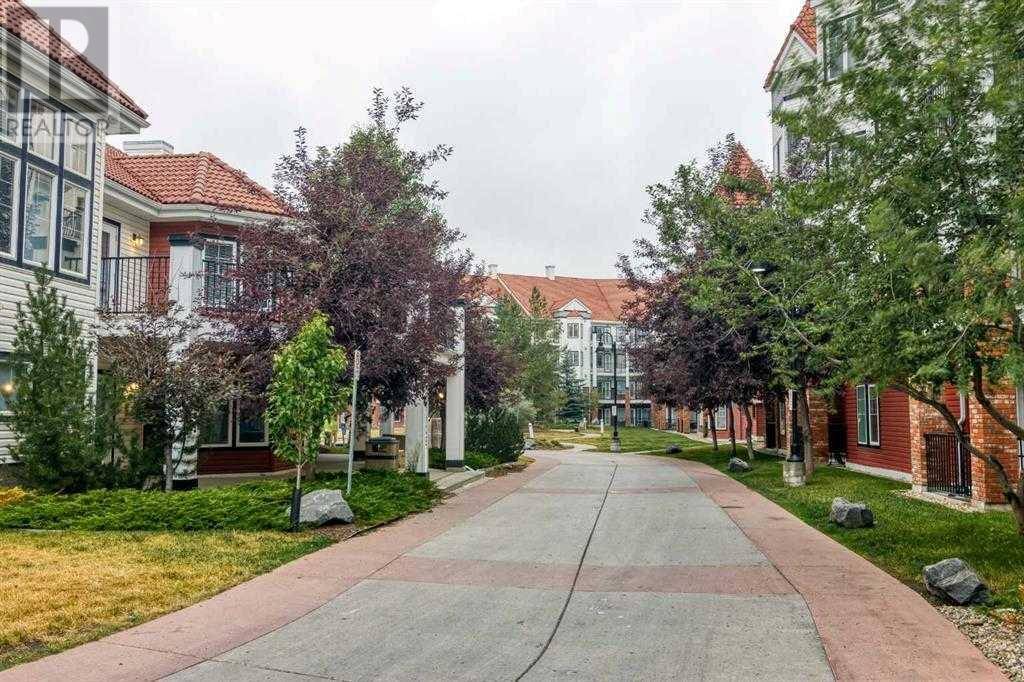403, 70 Royal Oak Plaza NW, Calgary, AB T3G0C6