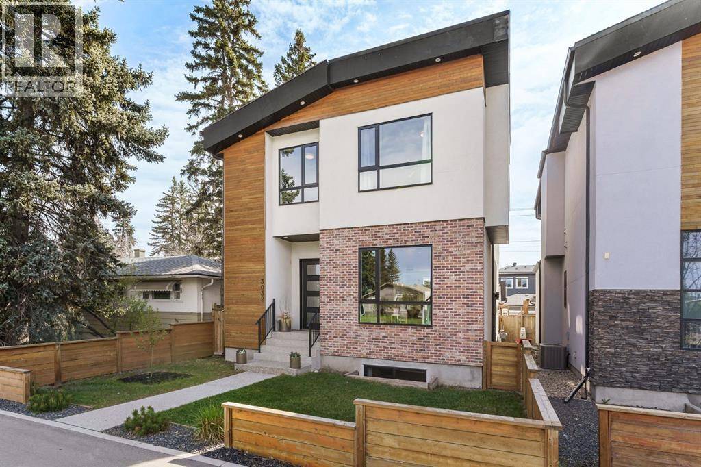Calgary, AB T3E3B6,3032 37 Street SW