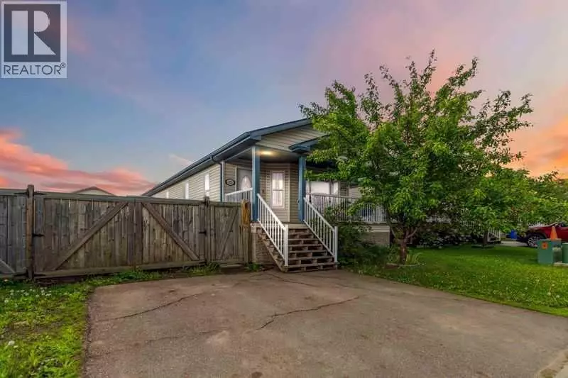 221 Ash Way, Fort Mcmurray, AB T9K0G2