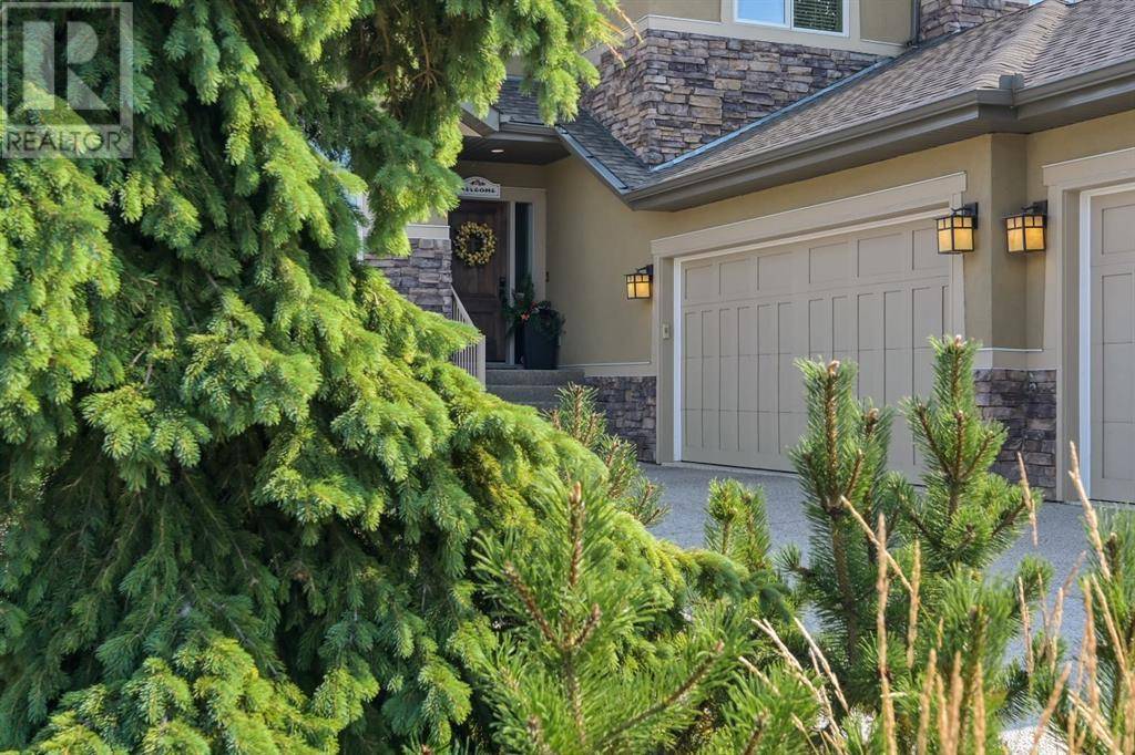 Calgary, AB T3G5Z5,141 Rockcliff Bay NW