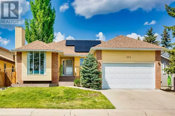 Okotoks, AB T1S1L6,123 Woodbend Way