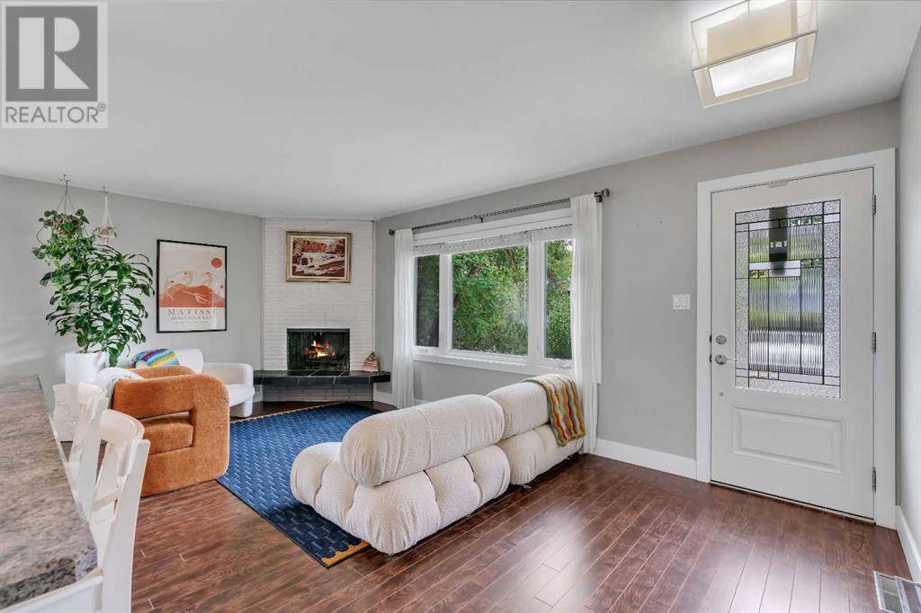 1408 109 Avenue SW, Calgary, AB T2W0C7
