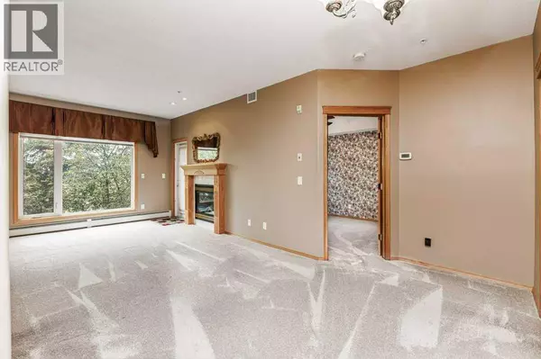 Red Deer, AB T4N7C5,306, 5300 48 Street