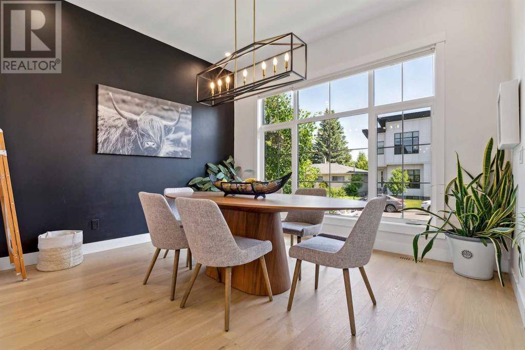 Calgary, AB T3C1Y9,927 42 Street SW
