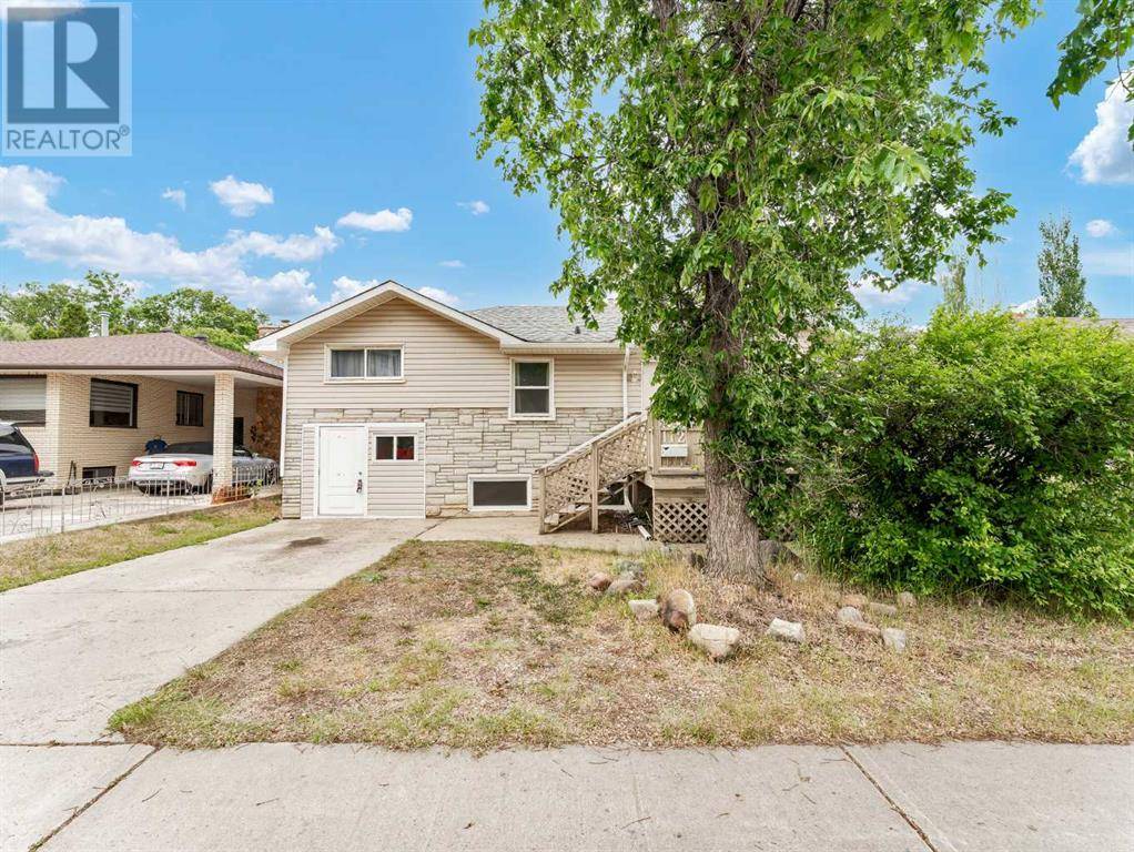 Medicine Hat, AB T1A4L6,112 8 Street SW