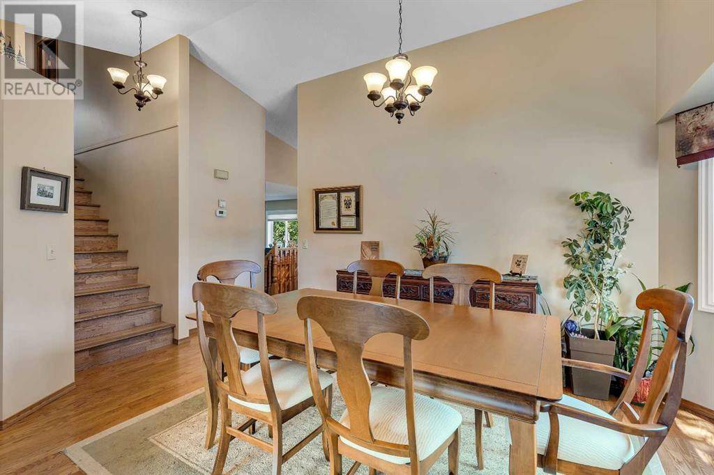 Calgary, AB T3L1P9,179 Scenic Hill Close NW